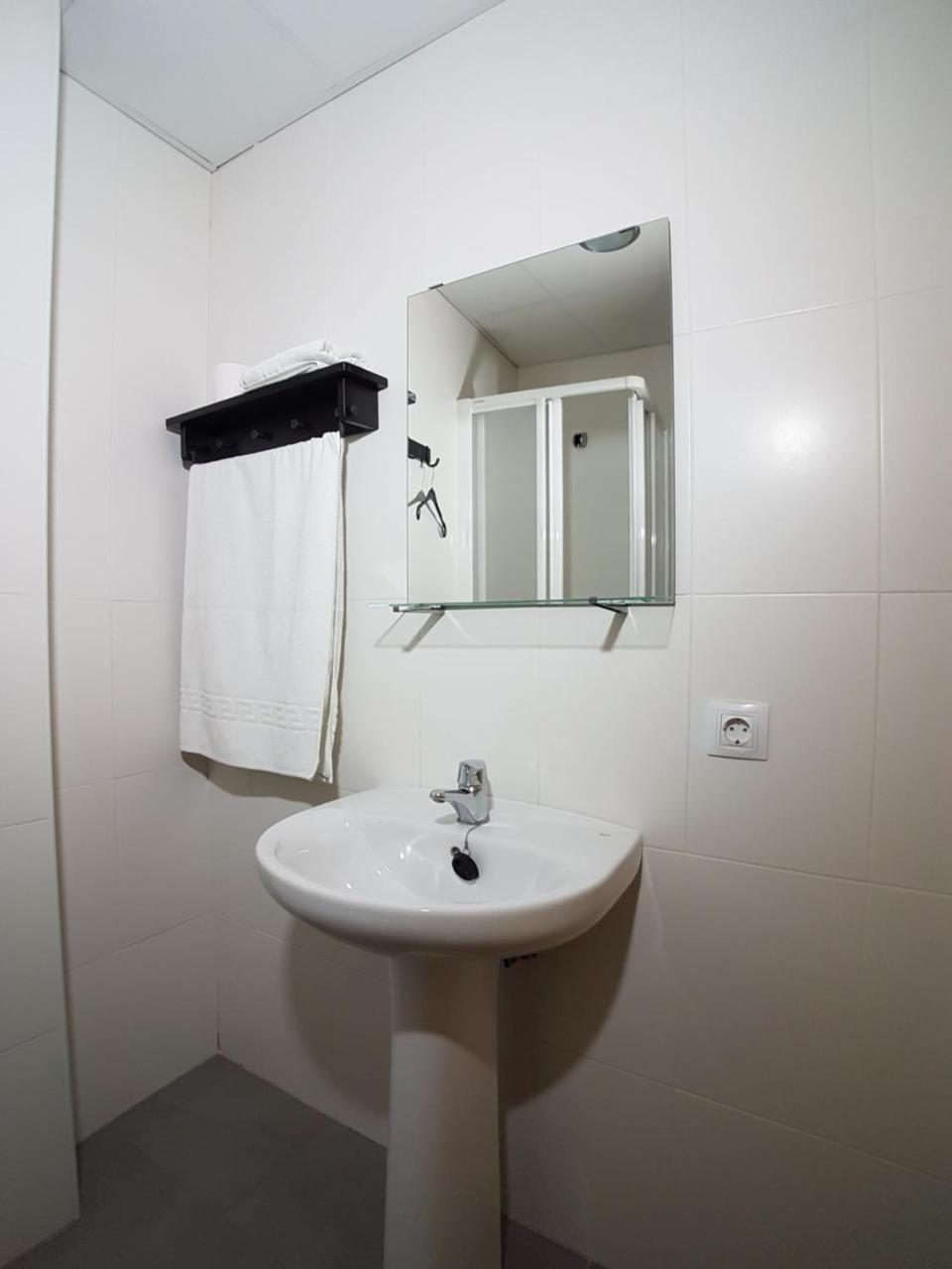 Hostal Meson La Era Ríogordo Esterno foto
