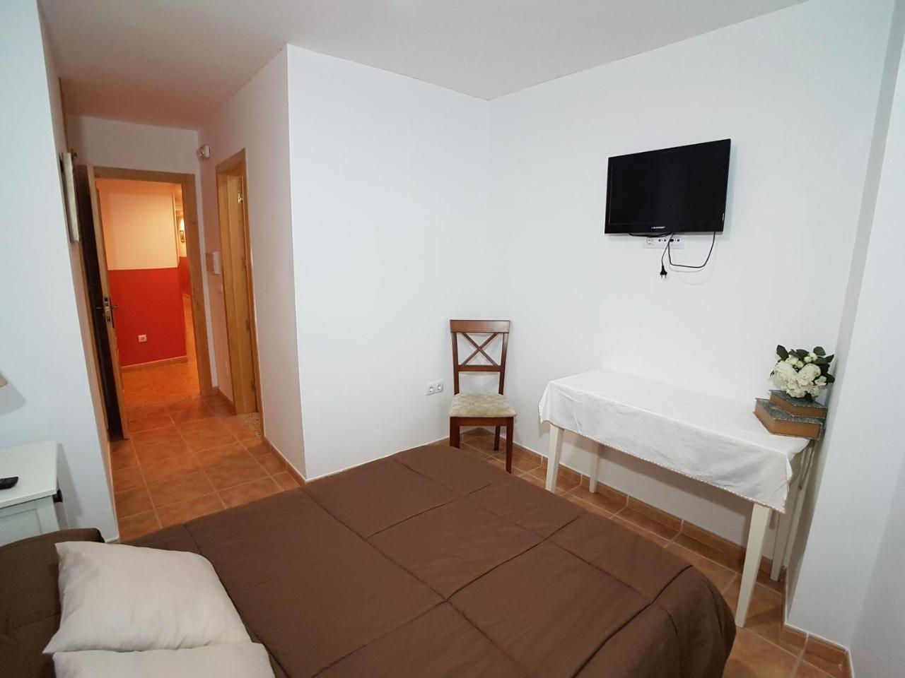 Hostal Meson La Era Ríogordo Esterno foto