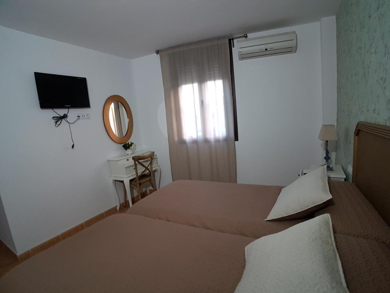 Hostal Meson La Era Ríogordo Esterno foto